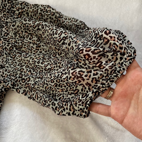 Velvet by Graham & Spencer • Saskia Leopard-Print Puff-Sleeve Dress - Picture 4 of 16